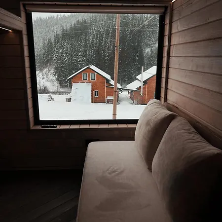 небокрай Hébergement de vacances Palyanytsya